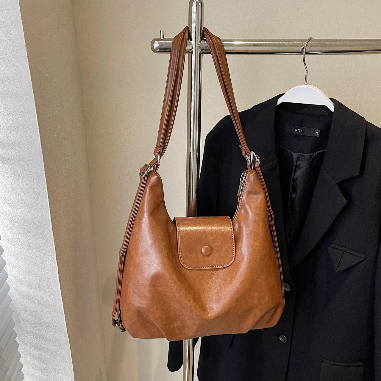 Women's First Layer Cowhide Large Capacity Crossbody Bag